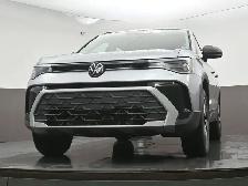 2025 Volkswagen Taos Trendline 4MOTION Clean CARFAX | AWD | Heat - Photo 43