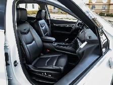 2017 Cadillac XT5 Luxury AWD 3.6L | Forward Collision Alert - Photo 15
