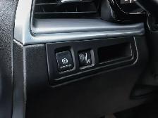 2017 Cadillac XT5 Luxury AWD 3.6L | Forward Collision Alert - Photo 21