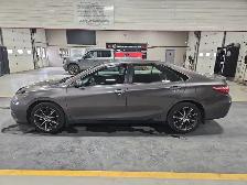 2015 Toyota Camry - Photo 2