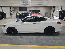 2017 Honda Accord - Photo 2
