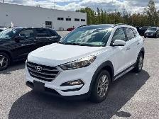 2017 HYUNDAI TUCSON  AWD  NO ACCIDENTS LIMITED