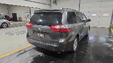 2015 Toyota Sienna 7-Passenger 4dr Mini-Van - Photo 4