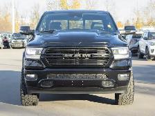 2022 Ram 1500 Laramie G/T Crew Cab 4x4, 5.7L HEMI V8, Mopar - Photo 8