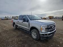 2023 Ford F-250 Super Duty - Photo 2