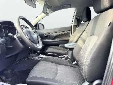 2022 Mitsubishi RVR ES - Photo 11