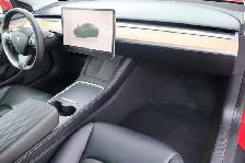 2022 Tesla Model 3 - Photo 11
