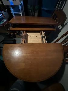 oak pedestal round table and chairs - Photo 4