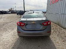 2018 Chevrolet Cruze LT - Photo 3