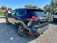 2019 Nissan Rogue SV CERTIFIED - Photo 3
