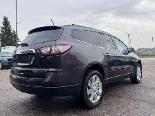 2015 Chevrolet Traverse LT AWD 7 PASSENGER SUV - Photo 5