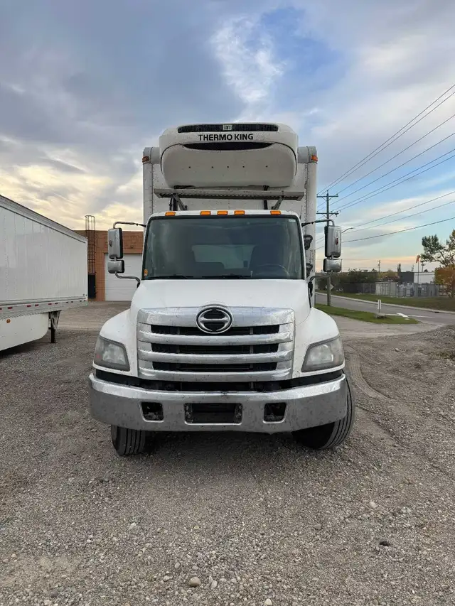 experience commercial truck driver - 5 ton truck box