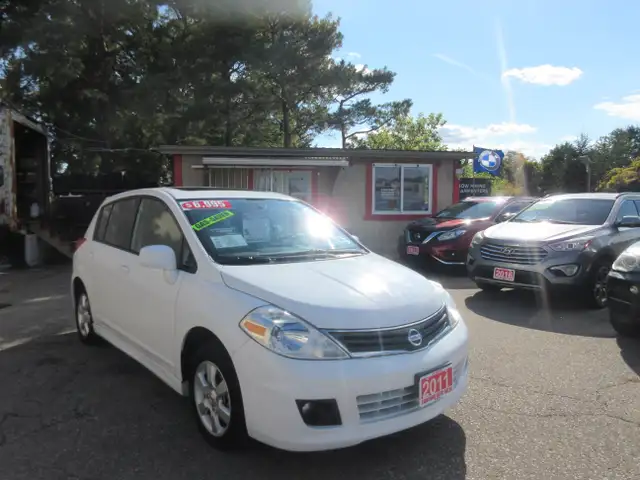 2011 Nissan Versa 1.8 SL