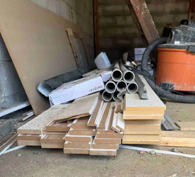 Free -  baseboard. door casing. shoe moulding. part sheet of MDF