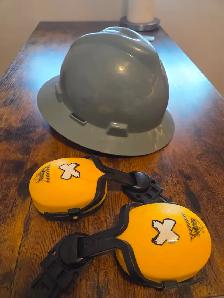 MSA Full Brim Hard Hat NEW - Photo 4