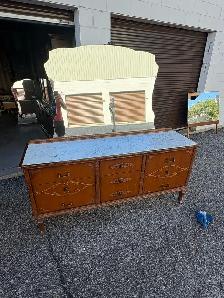 Free delivery antique Vintage Dresser with top marble - Photo 2