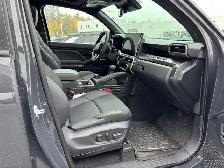 2026 Toyota Tacoma TRD Sport 4X4 - Photo 9