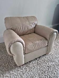 DELIVERY AVAILABLE Real Leather Single Sofa Chair / Single Sofa - Photo 8