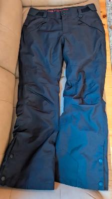 Women’s snow pants