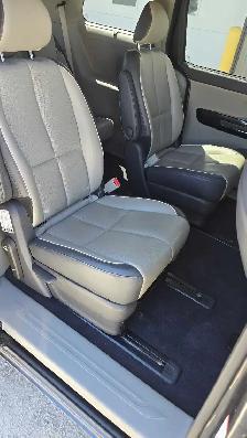 Clean Title 2016 Kia Sedona SX - Photo 8