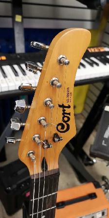 Guitare électrique Cort - Photo 3