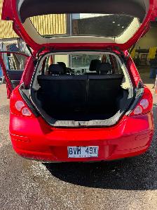 Nissan Versa 2009 - Photo 8