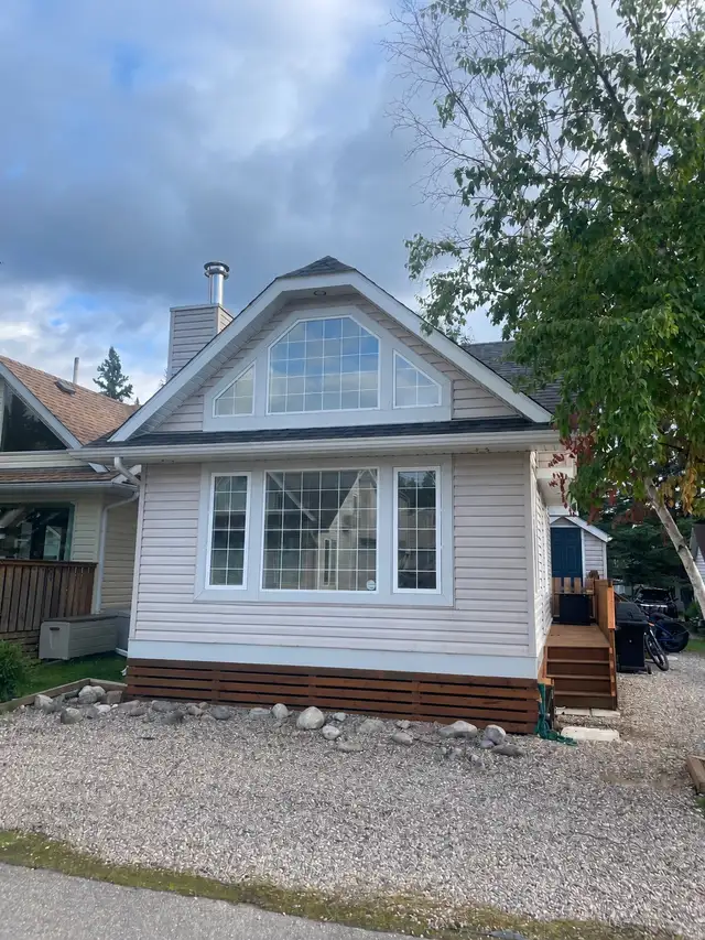 Waskesiu Cabin and Lot