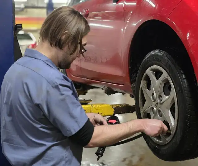 job available for tire technician helper in Brampton