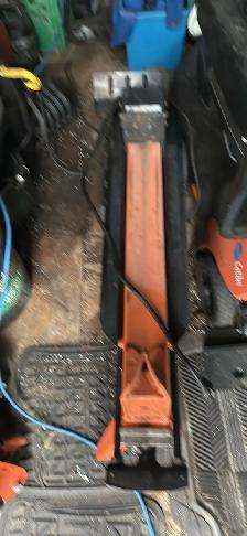 Log Splitter - Photo 2