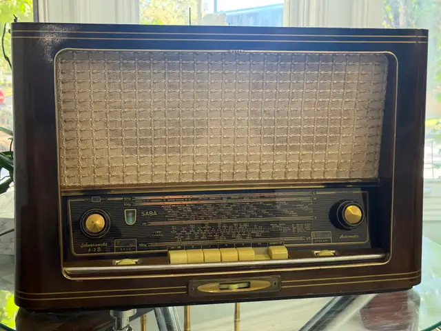 Radio SABA vintage 1955 automatic