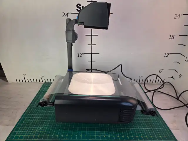 3M Overhead Projector