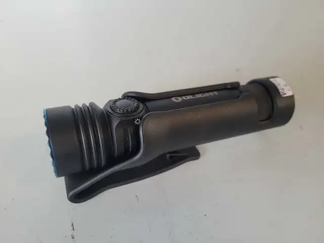 Olight Seeker 4 Pro w/Dock (31048446)