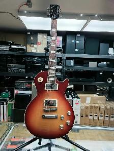 Guitare électrique standard 60 TH 5 A   case