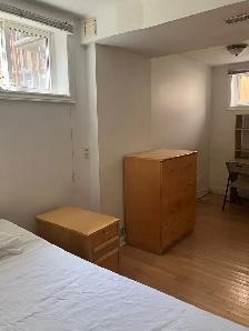 Basement Room for Rent near Kipling & Lakeshore - Photo 2