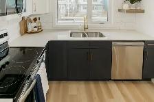 GORGEOUS 2 Bed 1 Bath Walkup - In the Heart of West Broadway! - Photo 8