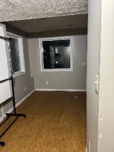 1 bedroom basement suite,  separate walkout entrance - Photo 5