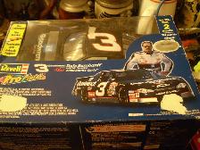 REVELL NASCAR MODEL KIT DALE EARNHARDT-COMPLETE-$25 - Photo 2