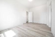 NEWLY Renovated Studio apartment in the Heart of West Broadway! - Photo 9