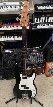 Bass Électrique Barracuda