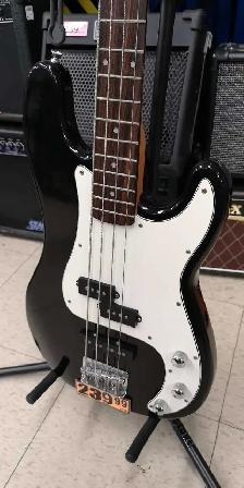 Bass Électrique Barracuda - Photo 2