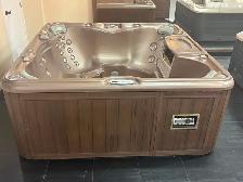 Refurbished 2007 Sundance Chelsee Hot Tub – $5,995 - Photo 4