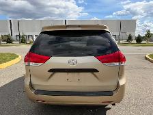 2013 Toyota Sienna LE - 7 Passenger - Photo 6