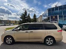 2013 Toyota Sienna LE - 7 Passenger - Photo 8