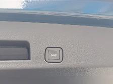 2027 GMC Acadia Denali Ultimate - Photo 8