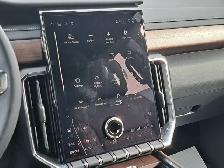 2027 GMC Acadia Denali Ultimate - Photo 17