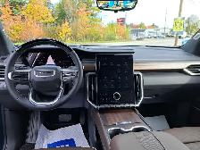 2027 GMC Acadia Denali Ultimate - Photo 30