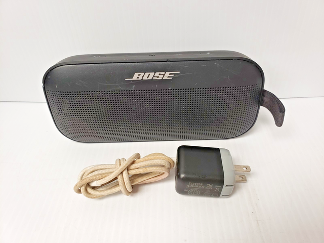 (9925173) Bose Soundlink Flex Speaker