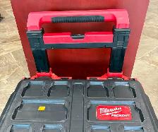 Milwaukee Packout Rolling Tool Box ( 48-22-8427 ) - Photo 3