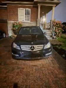 2013 Mercedes C350 4Matic - Photo 2