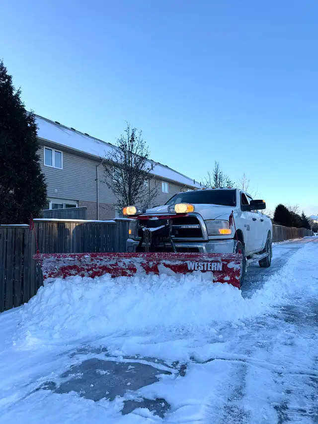 Guelph & Puslinch -  Commercial Snow Plowing / Snow Removal